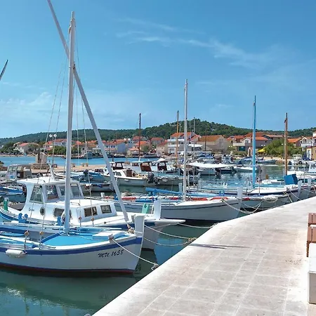 Hotel Gorgeous In With Kitchen