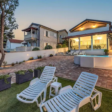 Gorgeous In With Kitchen 3* Betina (Sibenik-Knin)